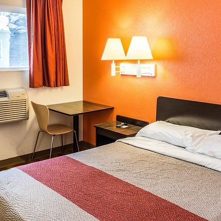 Motel 6-Bakersfield, Ca - East Εξωτερικό φωτογραφία
