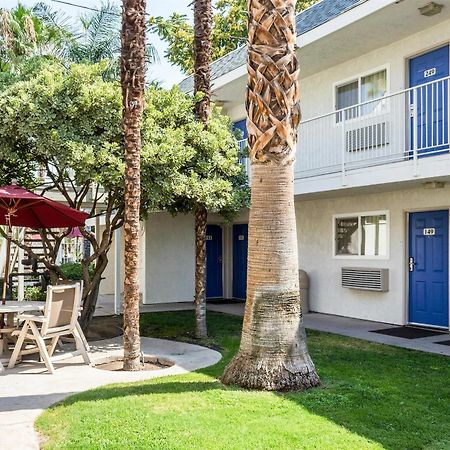 Motel 6-Bakersfield, Ca - East Εξωτερικό φωτογραφία