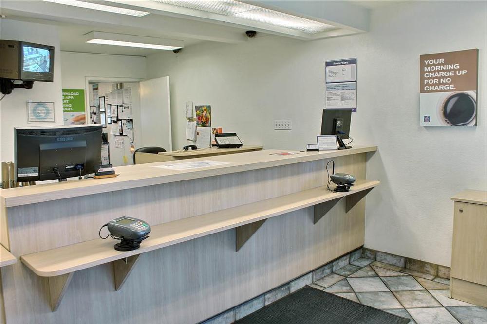 Motel 6-Bakersfield, Ca - East Εσωτερικό φωτογραφία