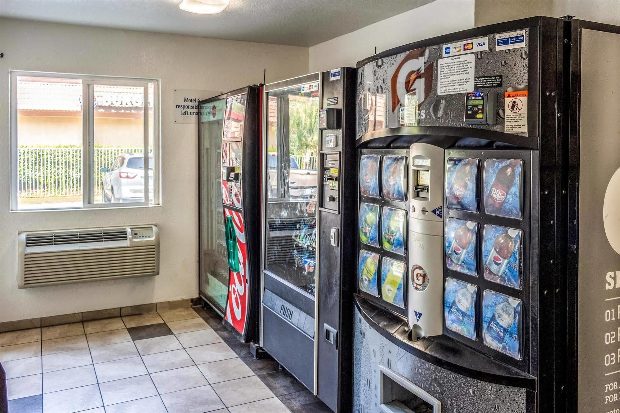 Motel 6-Bakersfield, Ca - East Εξωτερικό φωτογραφία