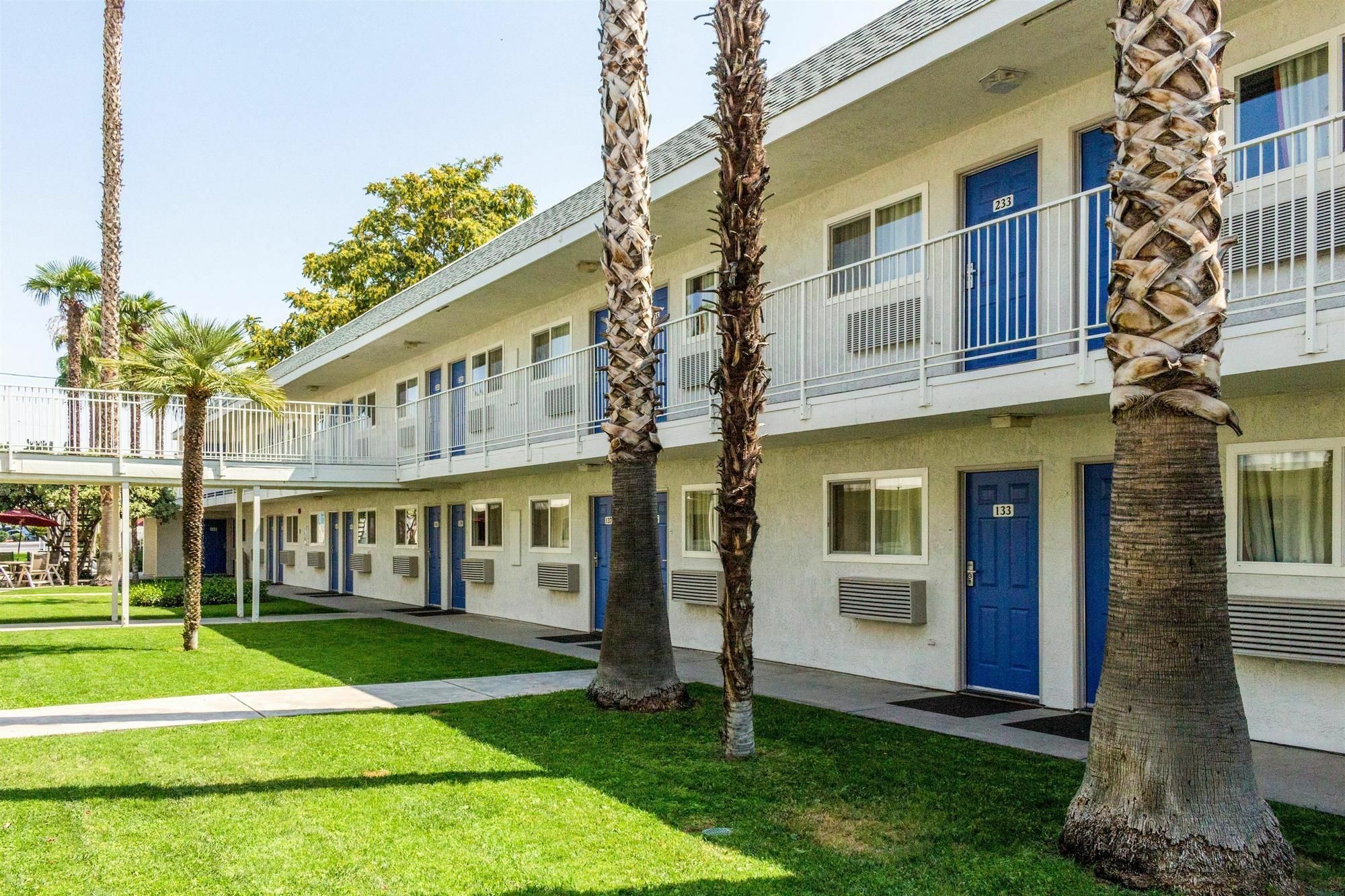 Motel 6-Bakersfield, Ca - East Εξωτερικό φωτογραφία