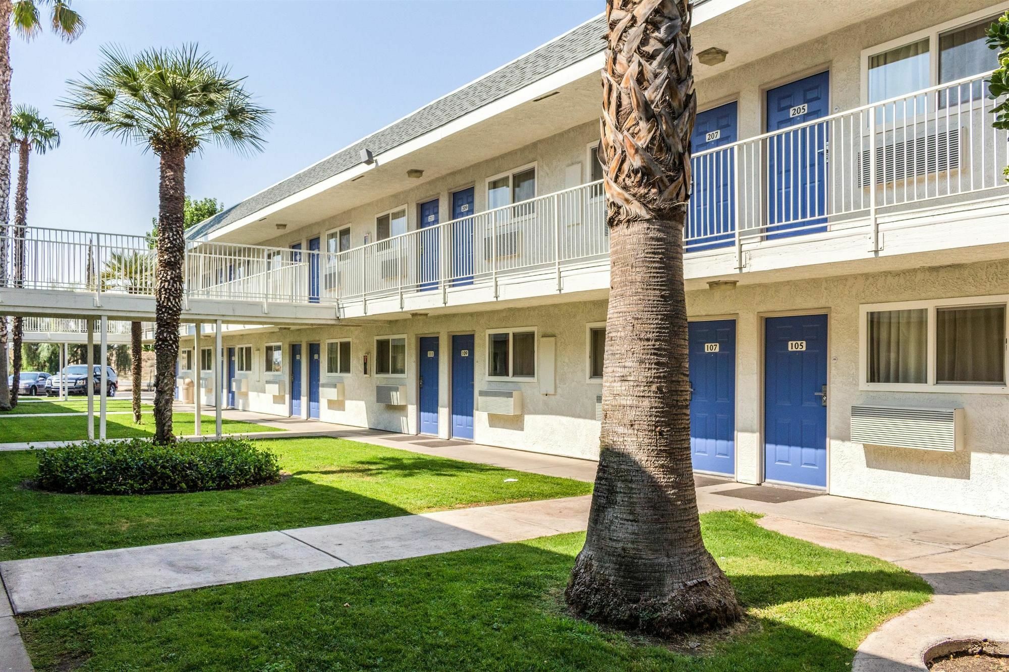 Motel 6-Bakersfield, Ca - East Εξωτερικό φωτογραφία
